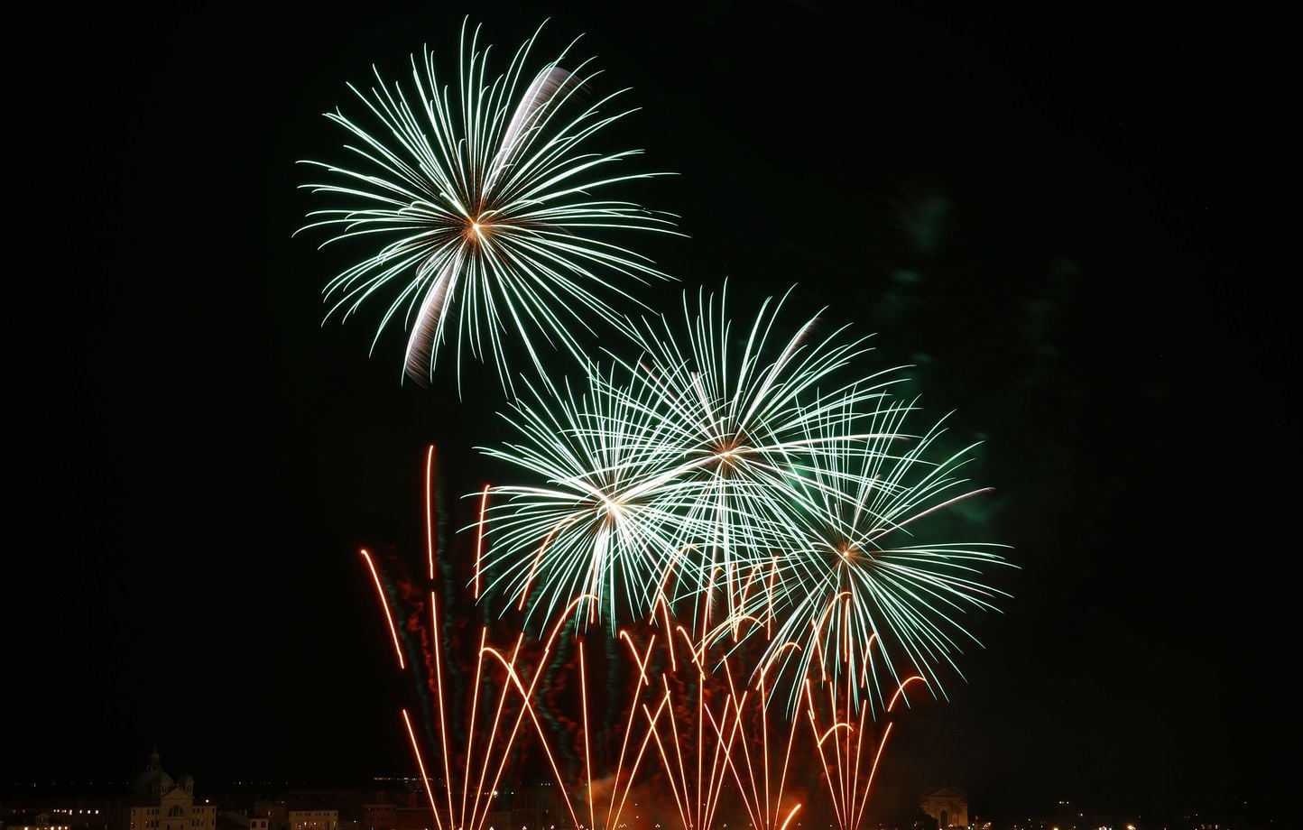 “Muchas empresas podrían declararse en quiebra” debido a las cancelaciones, ¿en peligro la profesión de los fuegos artificiales? “Muchas empresas podrían declararse en quiebra” debido a las cancelaciones, ¿en peligro la profesión de los fuegos artificiales?